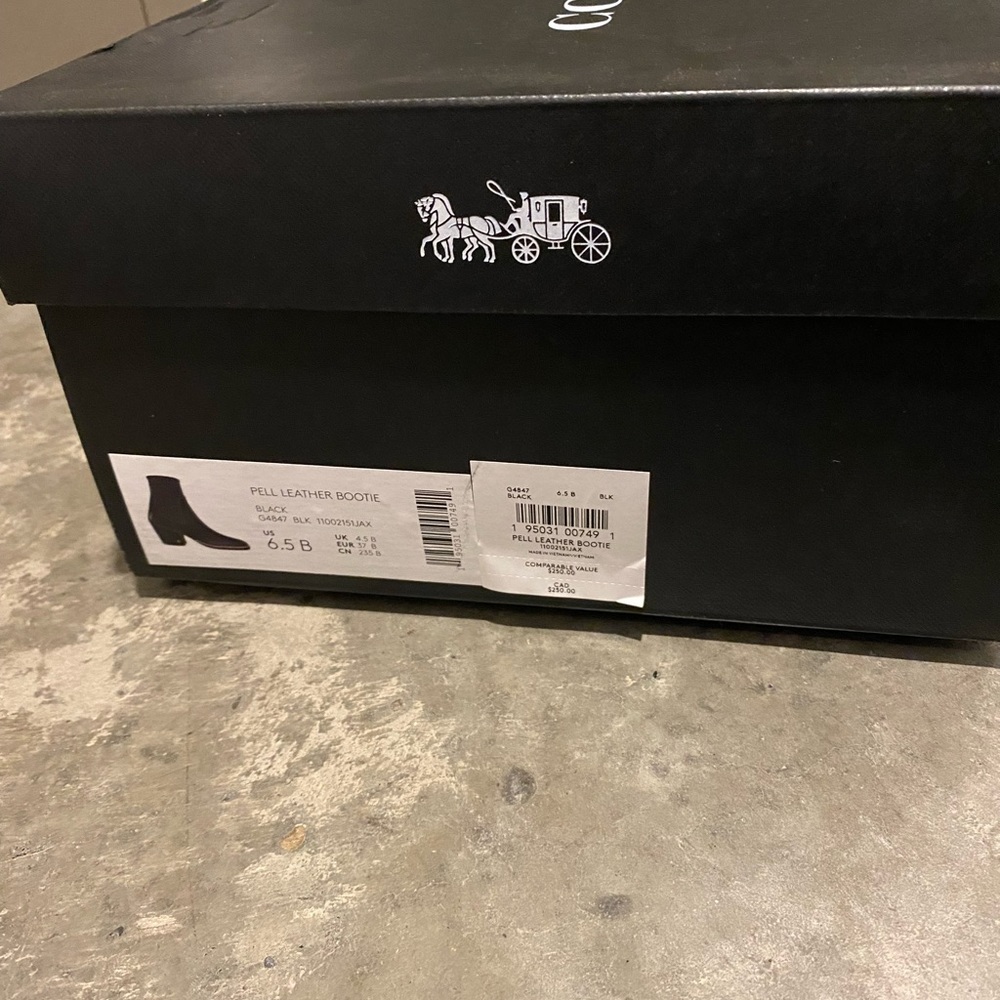 Coach Pell leather booties black new with new box - Picture 9 of 10